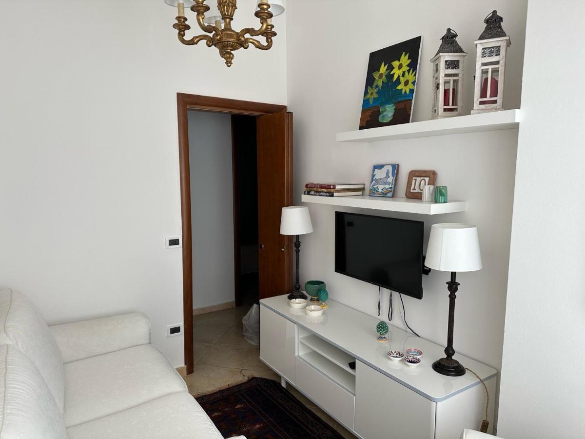 La Kalsa Di Somavi Apartment Palermo Bagian luar foto