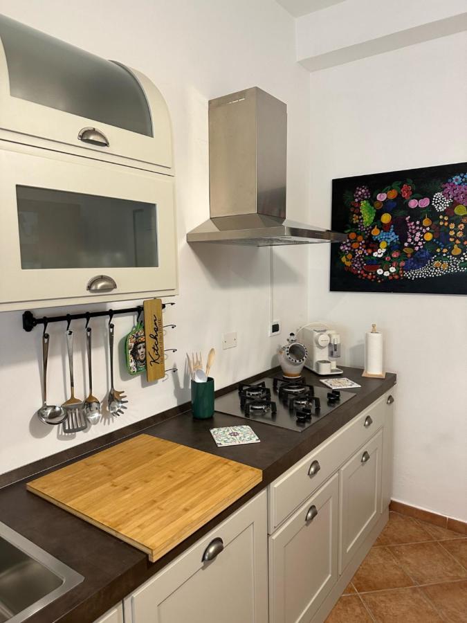 La Kalsa Di Somavi Apartment Palermo Bagian luar foto