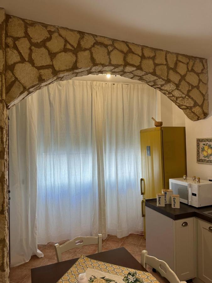 La Kalsa Di Somavi Apartment Palermo Bagian luar foto